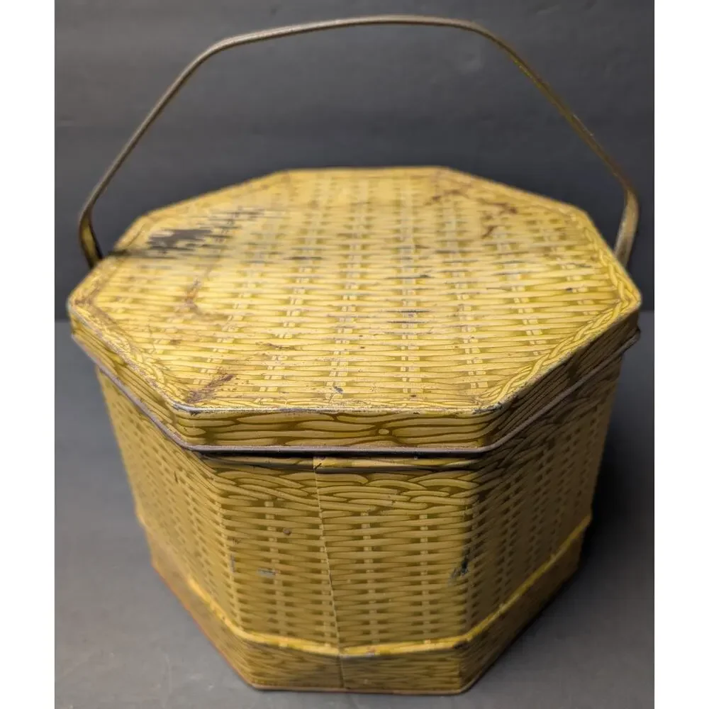 Vtg Yellow Basket Weave Tin LOOSE-WILES BISCUIT CO Cottage Rustic Country Granny